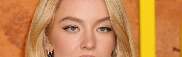 KUUMAD VIDEOD | Näitlejanna Sydney Sweeney rabas fänne läbipaistvas pitspesus