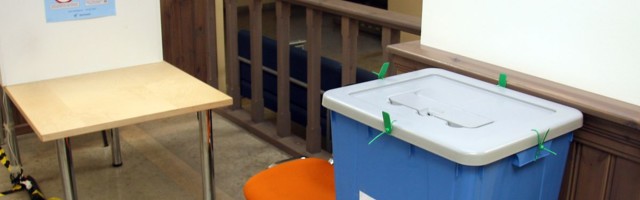 JUHTKIRI Kohalikud valimised ja parteilipud