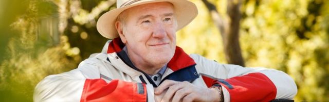 Peagi oma 70. sünnipäeva tähistav Olav Ehala jagas salajast nippi, mis aitab tal heas vormis püsida: käin seal igal hommikul