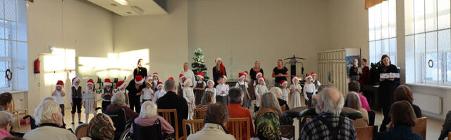 Kiiu Kiigepõnni laste jõulukontsert Valkla Südamekodus