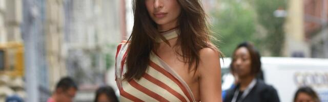 KLÕPS | Modell Emily Ratajkowski näitas puhkusereisil veatut bikiinivormi