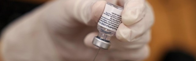 Pfizer ja Moderna tõstsid vaktsiini hinda