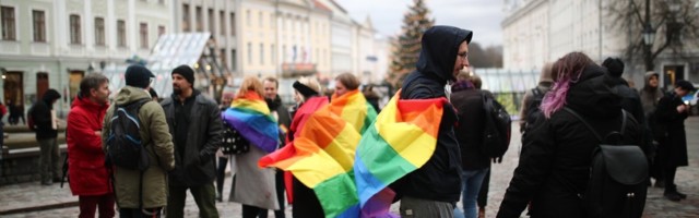 KOLUMNIST | Siim Kallas: rahvahääletuse loogiline jätk on lahutuskeelud ja homosuhete muutmine kriminaalselt karistatavaks?