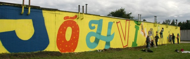 Noored grafitikunstnikud jätavad Jõhvi ajalukku oma jälje