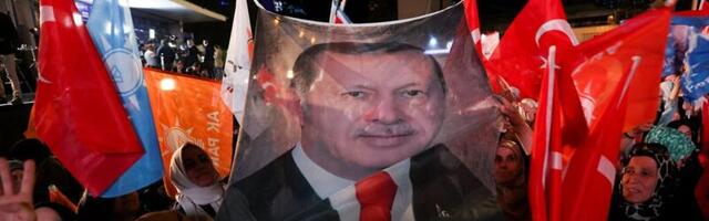 Türgi riigimeedia väitel juhib valimisi Erdoğan, opositsioon süüdistab valitsust häältelugemisega manipuleerimises