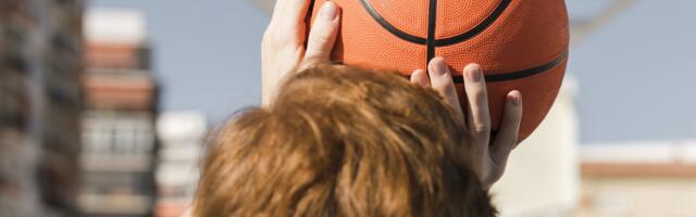 On sul kaks igavlevat sõpra? Proovige koos 3×3 korvpalli!