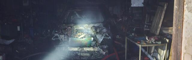 Öine põleng Anija vallas: Ülejõe küla laohoones süttis sõiduauto