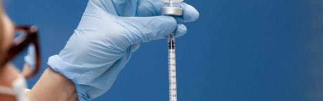 Ravimiamet selgitab uuesti: miks on vajalik teine COVID-19 vaktsiini annus?