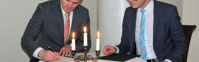 Ees­ti Jäät­me­hool­dus­kes­kus  sõl­mis kesk­kon­na­mi­nis­tee­riu­mi­ga koos­töö­le­pin­gu