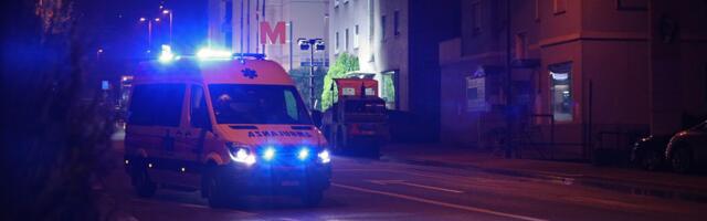 Prügiautot uudistanud väikelaps kukkus neljandalt korruselt alla