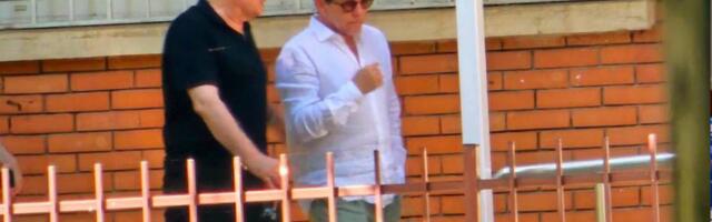 MILIĆ I BJELOGRLIĆ NA ISTOM ZADATKU - SPREMAJU NOVO NASILJE! Blokaderi snimljeni zajedno u šetnji! (FOTO)