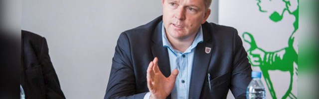 Reporter: Traagilises õnnetuses hukkunud Lääneranna vallavanem Mikk Pikkmets saadeti viimsele teele