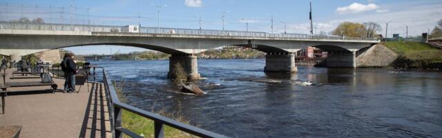 В Эстонии арестован мужчина, пытавшийся на матрасе переправиться в Россию воевать против Украины