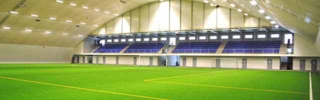 Narva peaks ka saama lõpuks jalgpallihalli