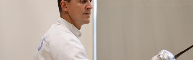 En Garde kaks põlvkonda ühinesid MK-satelliitsarja etapil pjedestaalil