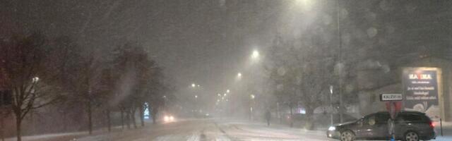 Saaremaad tabas tuisk ja lumesadu