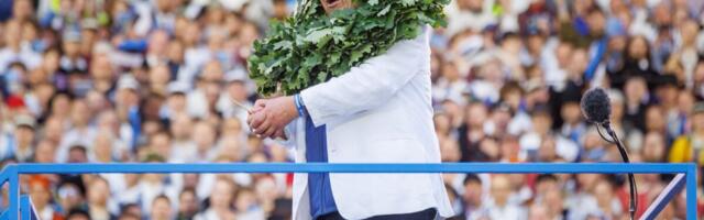 President tunnustas teenetemärgiga 203 inimest