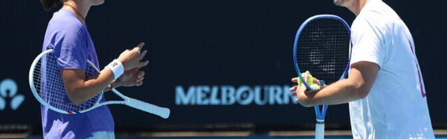 Iga Swiatek lõpetas treeneriga koostöö