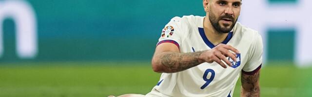 Mitrovića teraju iz Arabije, procurile šok informacije iz kluba - Superbogati šeik nudi milione samo da ga se reše