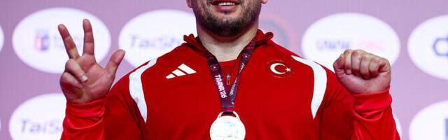 13. korda Euroopa meistriks tulnud Kayaalp möödus Karelinist