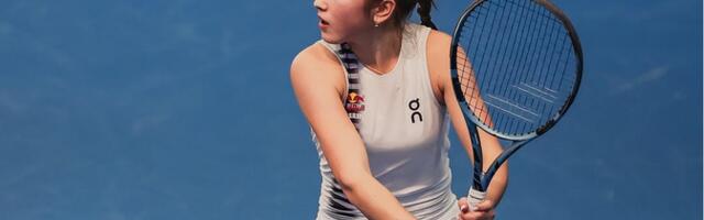 Tennisetalent Anikina võitis Inglismaal J100 turniiri