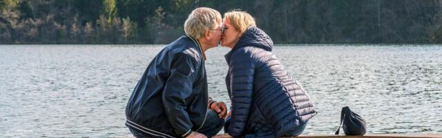 Uuringud: mehed armuvad kiiremini, kuid naised kogevad armastust alguses tugevamalt