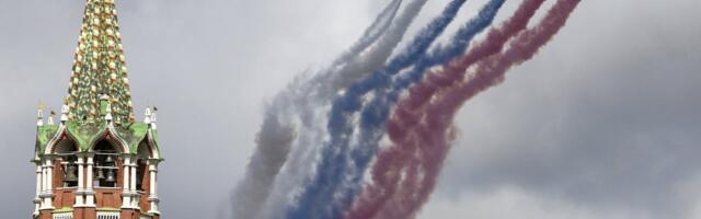 SÕJARAPORT | Teet Kalmus: droonipaanika on paraadi eel Venemaal pead tõstmas