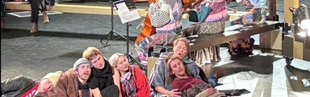 Berliinis esietendus Von Krahli ja saksa trupi koostöölavastus