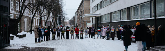 Fotod: Eesti iraanlased avaldasid USA saatkonna ees toetust protestidele