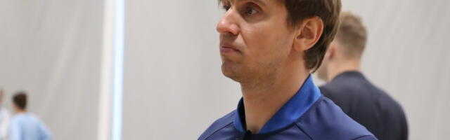 Epeenaisi hakkab treenima Novosjolov