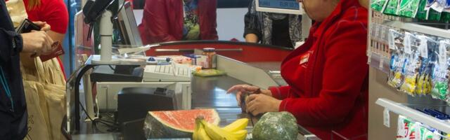 LUGEJA KÜSIB | Kas pühade ajal töötamise eest on õigus nõuda lisatasu?