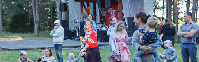 Ligi pooled Hiiumaa lapsed sündisid mujal