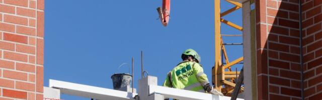 Merko aktsia kukkus kivina