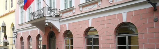 Посольство РФ в Эстонии отвергло обвинения эстонских властей против первого секретаря