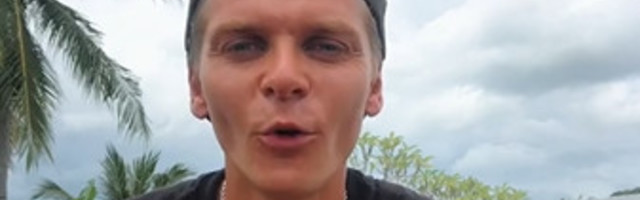 AH SA RAKS KUI ÄGE: Juhan Särglep näitas originaalseid kehakaunistusi