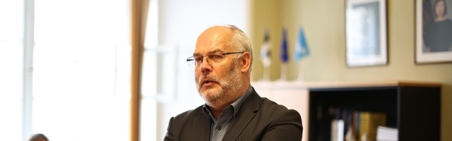 JUHTKIRI | Karise toetajatel napib siirust