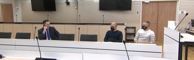 Reporter: Kohus otsustas, et uksefirma töömehed ei ole süüdi garaažiukse alla jäänud 4-aastase Pauli surmas