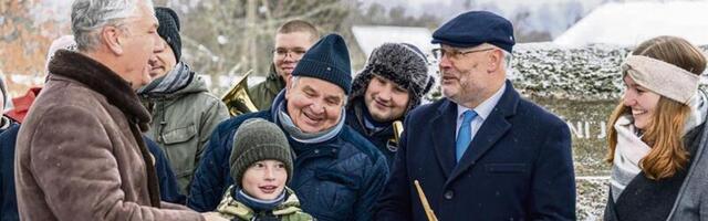 President Alar Karis andis Valklas vabaõhu koolitunni