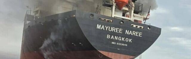 Hormuzi väinas said kolm kaubalaeva mürskudega pihta