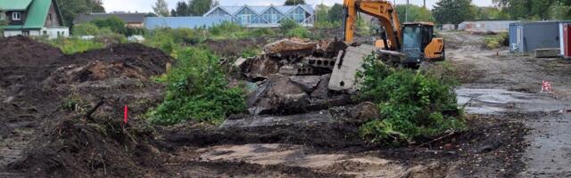 FOTOUUDIS: algas kortermajade ehitus Haabneeme ranna lähistele