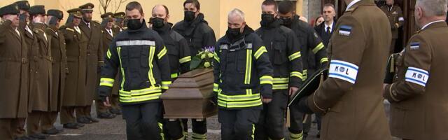 Reporter: Madis Milling saadeti viimsele teekonnale