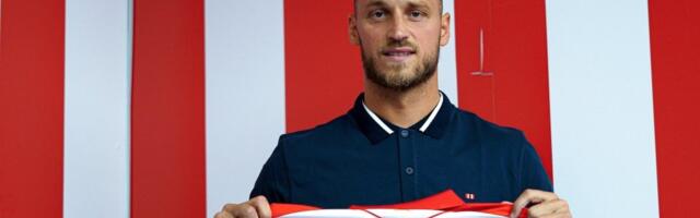 Završiću karijeru u Zvezdi! Arnautović promovisan na "Marakani" (FOTO/VIDEO)