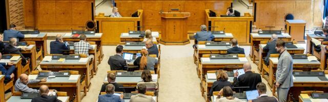 PÄEVA TEEMA | Märt Põder: meil on ametis riigikogu, mille mandaat põhineb kehtetutel sedelitel