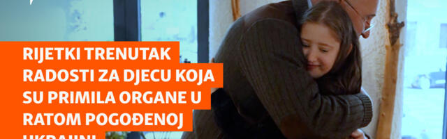 Rijetki trenutak radosti za djecu koja su primila organe u ratom pogođenoj Ukrajini