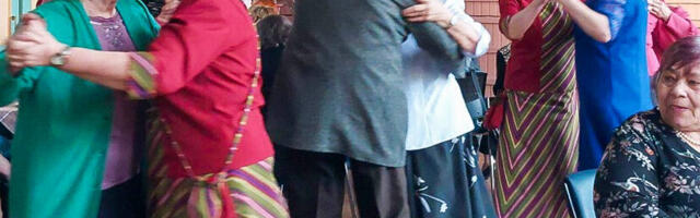 Pea sadakond pensionäri pidutses Kultuurikeskuses