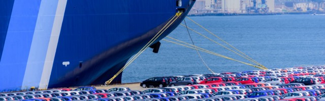 Maailma suurim autotootja Toyota vähendab tootmist ligi poole võrra