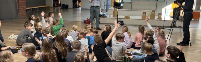 Uus lasteraamat teeb seikluslikult selgeks, miks jäätmeid liigiti koguda