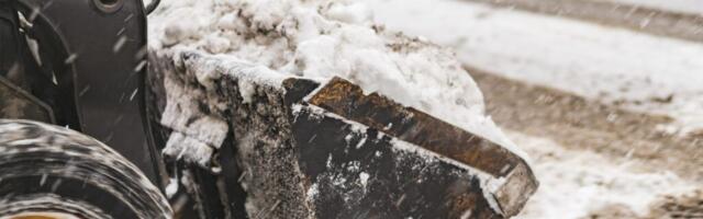 Haabersti kortermajade hoovides alustatakse põhjaliku lumekoristusega