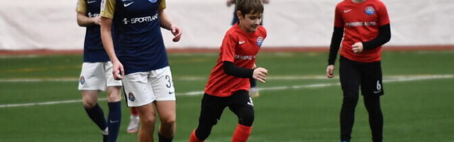 В нарвском футбольном холле официально начались тренировки