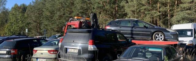 47 sõidukit teisaldati: Koidula piiripunkti parklas lõppes aastaid kestnud anarhia